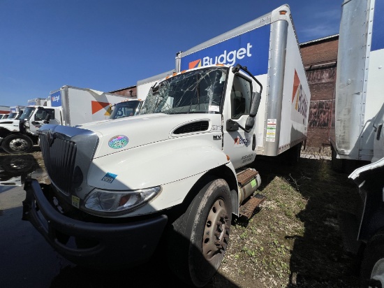 2020 International MV607 26ft Box Truck w/ Liftgate