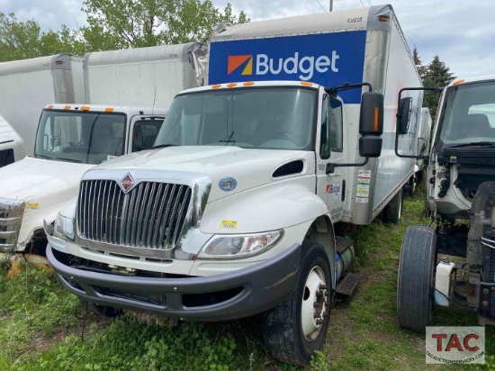 2019 International MA025 26ft Box Truck