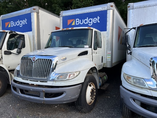 2019 International MA025 26ft Box Truck w/ Liftgate
