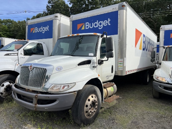 2020 International MV60726ft Box Truck W/ Liftgate