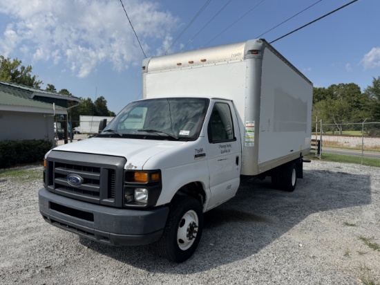 2017 Ford E-350 16ft Box Truck
