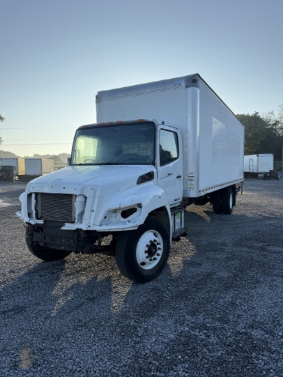 2017 Hino 268 26ft Box Truck w/ Liftgate