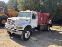 1997 International 4900 Fuel/Lube Truck