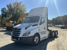 2020 Freightliner Cascadia Day Cab Semi Truck