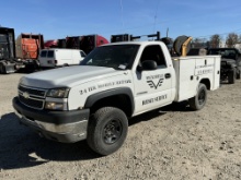 2005 Chevrolet Silverado 2500HD Service Truck