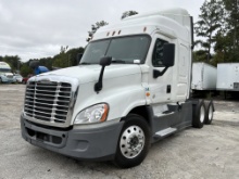 2015 Freightliner Cascadia Single Bunk Semi Truck