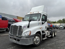 2015 FREIGHTLINER CASCADIA DAY CAB SEMI TRUCK