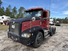 2005 International 9200i Day Cab Semi Truck