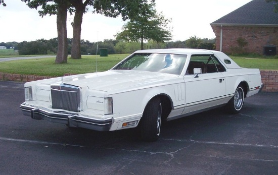 1977 Lincoln Continential Mark V