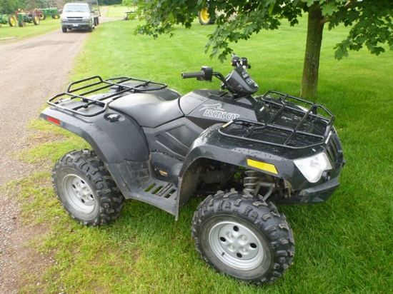 Arctic Cat 650H1 4 wheeler