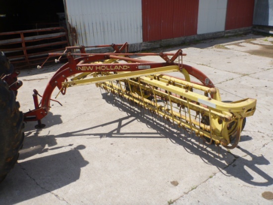 New Holland 258 side delivery rake