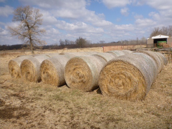 80 Bales of grass/clover mix hay