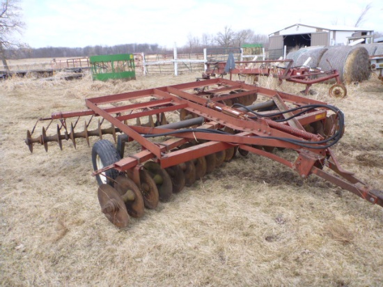 IH 370 tandem disc