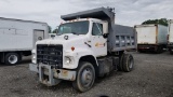 1989 International S2300 6 Wheel Dump Truck