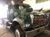 2010 Mack 713 Granite Roll Off Truck