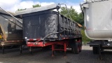 Tandem axle dump trailer