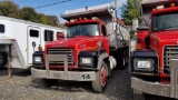 1994 Mack rd688s triaxle dump truck. Vin