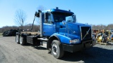 2007 Volvo Roll Off Tractor