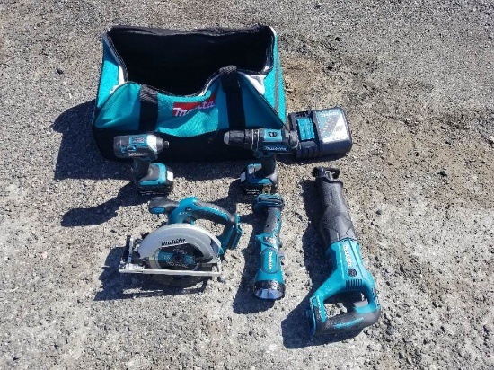 Makita 5pc Drill Set With Charger And Case