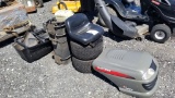 (Lot) Lawn tractor parts