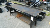 Shop bench with vise