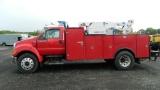 2004 Ford F750 Service Truck