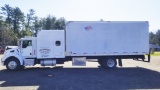 2004 kenworth Sleeper Cab Box Truck