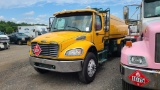 2005 Freightliner Business Class M2 Oil Truck