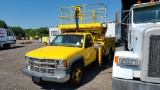 2002 Chevy 3500hd Lift Truck