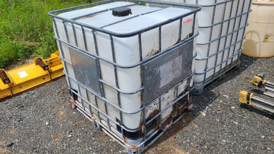 Poly Tank with Cage