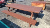 Picnic table