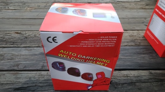 New Auto darkening welding helmet