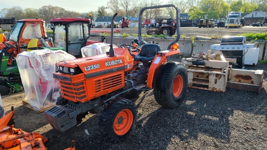 Kubota L2350 Tractor