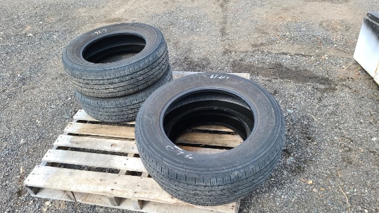 (4) 225 65 17 tires