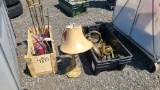 Lot of lamps, fireplace accessories, brass