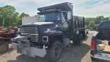 1982 Ford L8000 Dump Truck