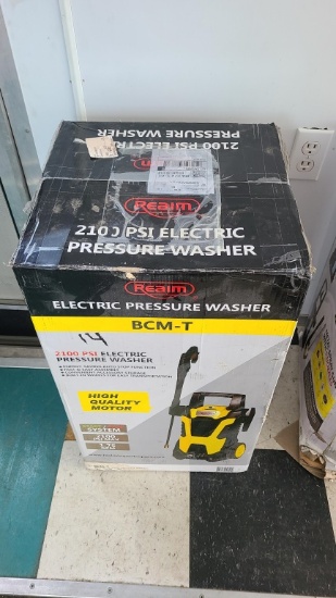 New 2100 psi electric pressure washer