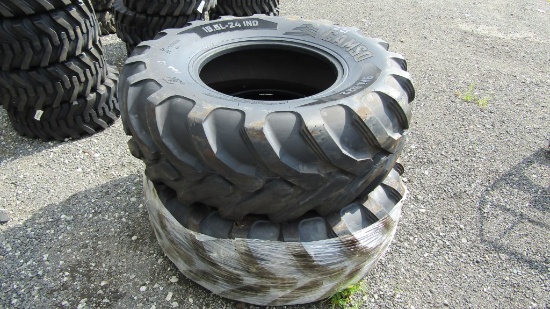 2x 19.5L-24 Tires