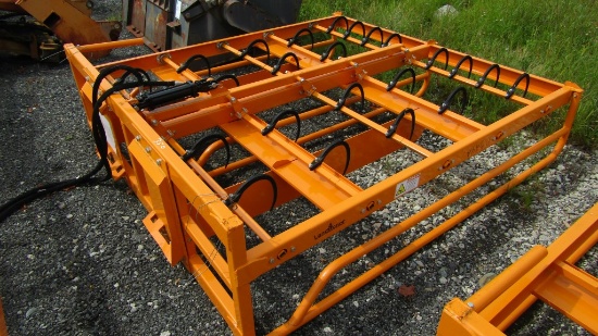 New Landhonor Bale Picker