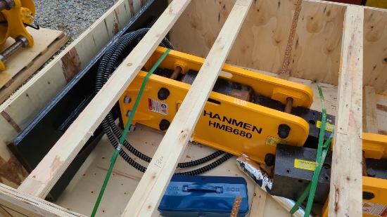 Hanmen hmb680 hydraulic hammer