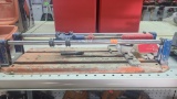 Tile cutter