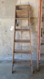 Wood step ladder