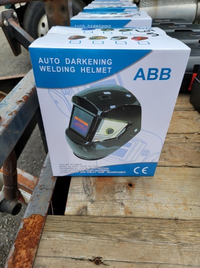 Auto Darkening welding helmet