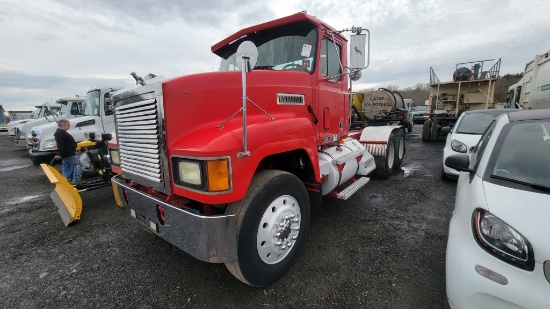 1993 Mack CH Tractor