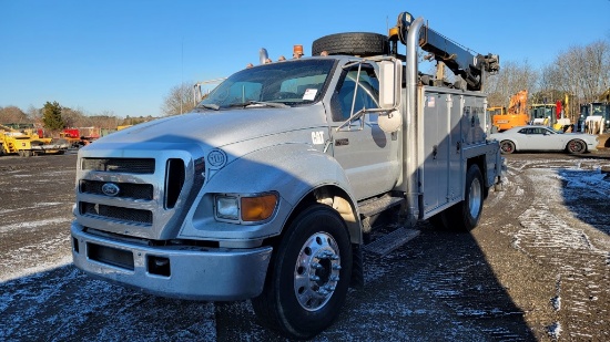 2004 Ford F650 Maintainer Truck