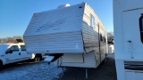 Deluxe 5th Wheel Camper