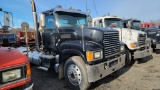 2010 Mack Chu613 Tractor