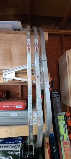 3 ladder stabilizers