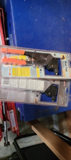 2 rivet tools