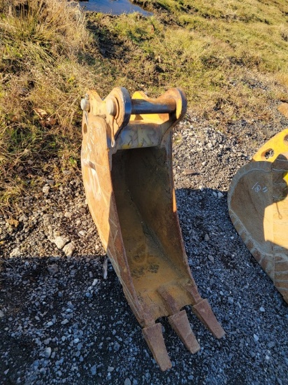 12" bucket